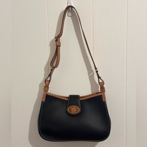 Dooney & Bourke Very Rare Vintage All Leather Large Black Feed Shoulder Bag